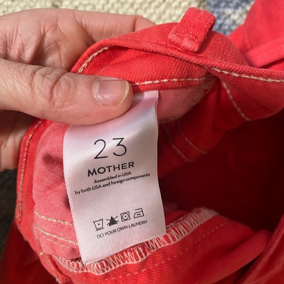 Mother Denim Hustler Ankle Fray jeans, NWT, size 23, red - Picture 6 of 9
